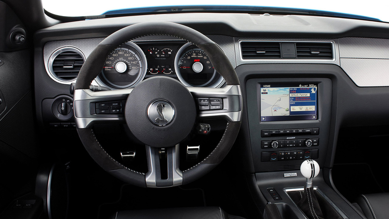Illustration for article titled The Ten Most Powerful New Cars With A Manual Gearbox